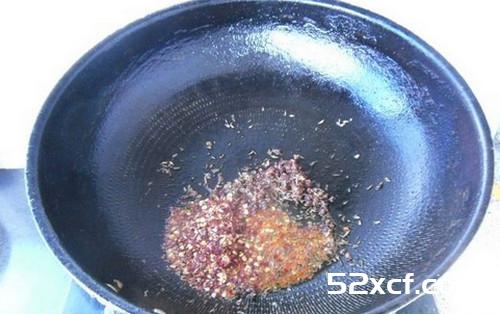五味花生米的做法