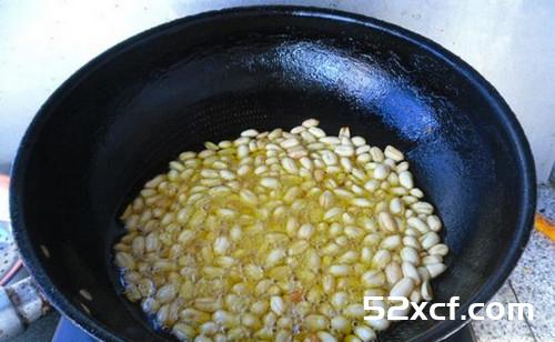 五味花生米的做法