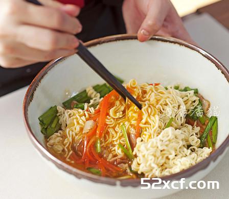 时蔬小米面煎饼的做法