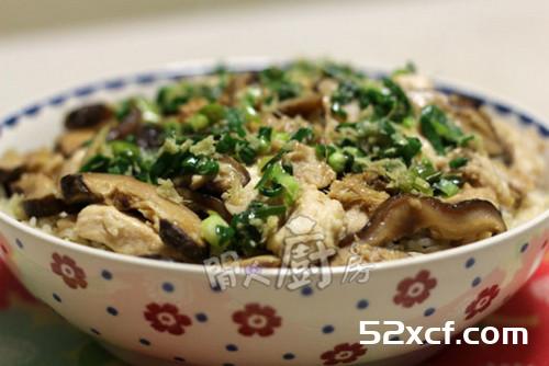 北菇滑鸡蒸饭的做法