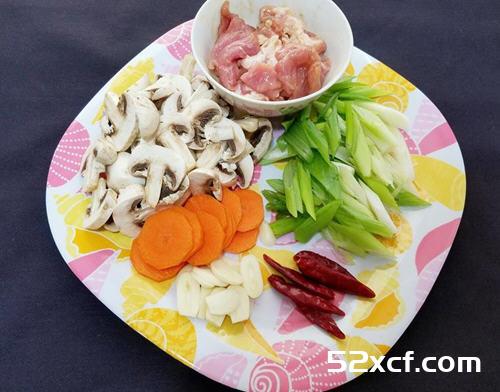 葱香蘑菇炒肉片的做法
