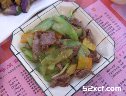 哺乳期可以吃苦瓜炒牛肉吗？喂母乳的妈妈可以吃苦瓜炒牛肉吗？