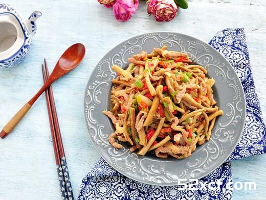 茶树菇炒牛肉的做法