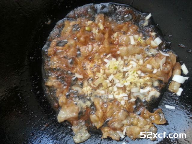 荷兰豆香菇炒五花肉的做法
