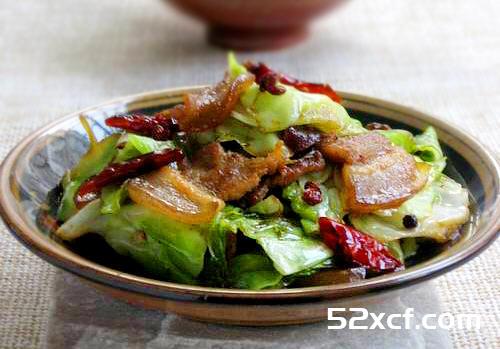 手撕包菜小炒肉的做法
